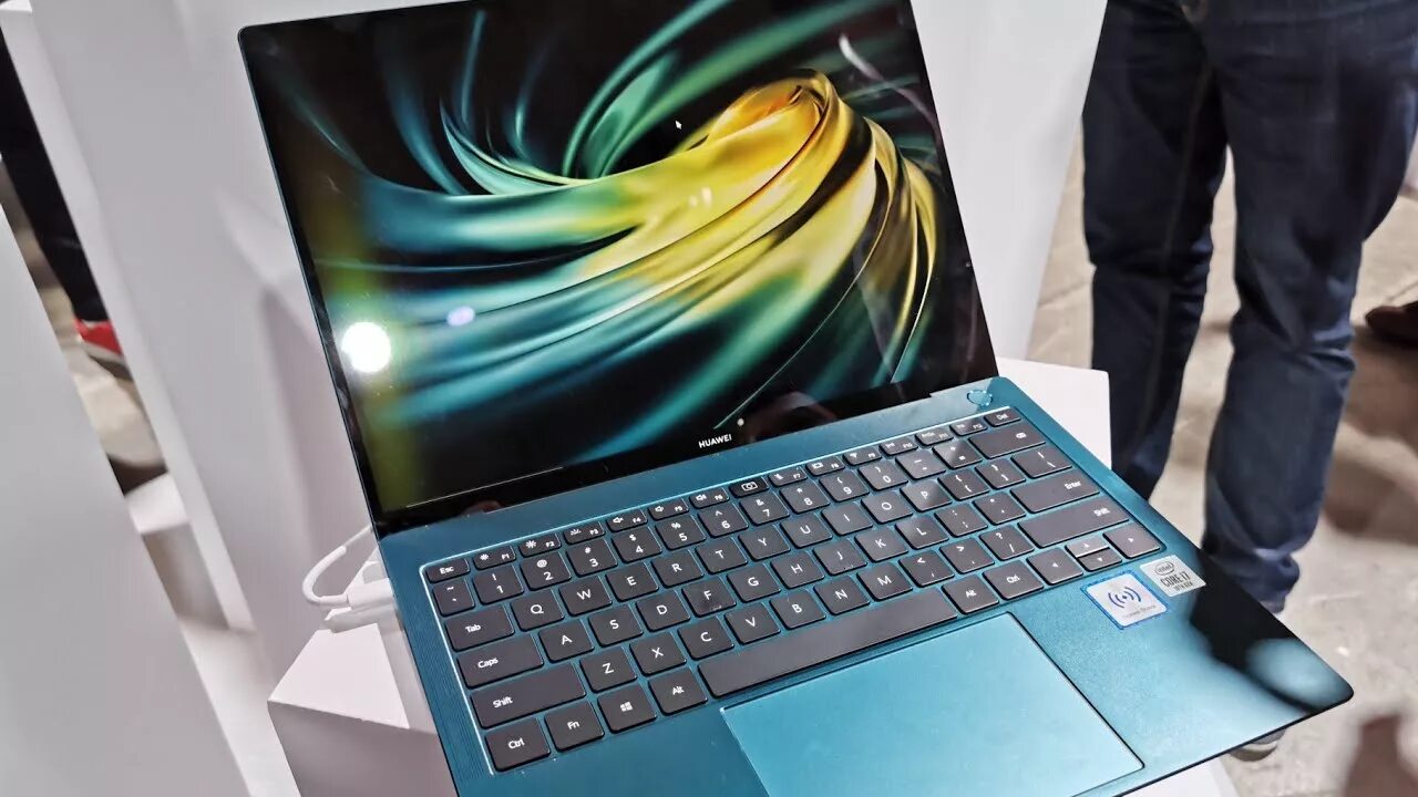 Huawei honor matebook. Huawei MATEBOOK X Pro 2020 изумрудно-зеленый. Ноутбук Huawei MATEBOOK X Pro. Huawei MATEBOOK Pro 2020. MATEBOOK X Pro 2020.