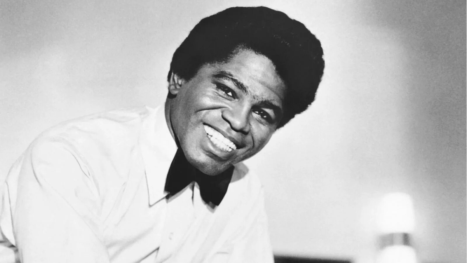 Хари браун 64. James Brown. James Brown певец. James Brown в молодости.