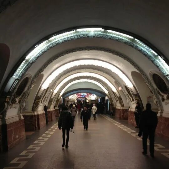 Схема метро спб 2022. Метро восстания как работает. Площадь восстания метро рыбацкое. График станций метро спб. Новочеркасская станция метро санкт-петербург схема.