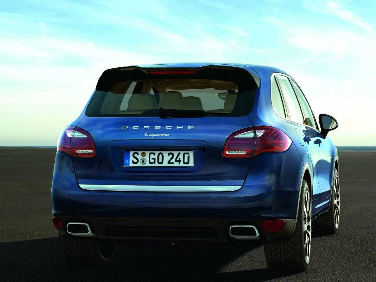 Cayenne ii. Porsche cayenne 2 поколения. порше кайен 2014. порше кайен 958 2 поколение. porsche cayenne s 2 поколение.