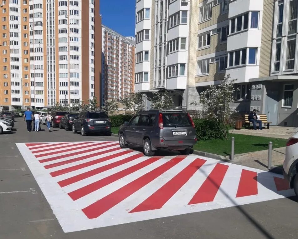 Парковка переделкино. Переделкино ближнее рассказовка. Абсолют недвижимость переделкино ближнее фото. Паркинг переделкино ближнее. Парковка переделкино.