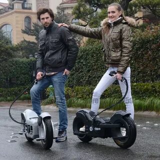 Скутер стоя