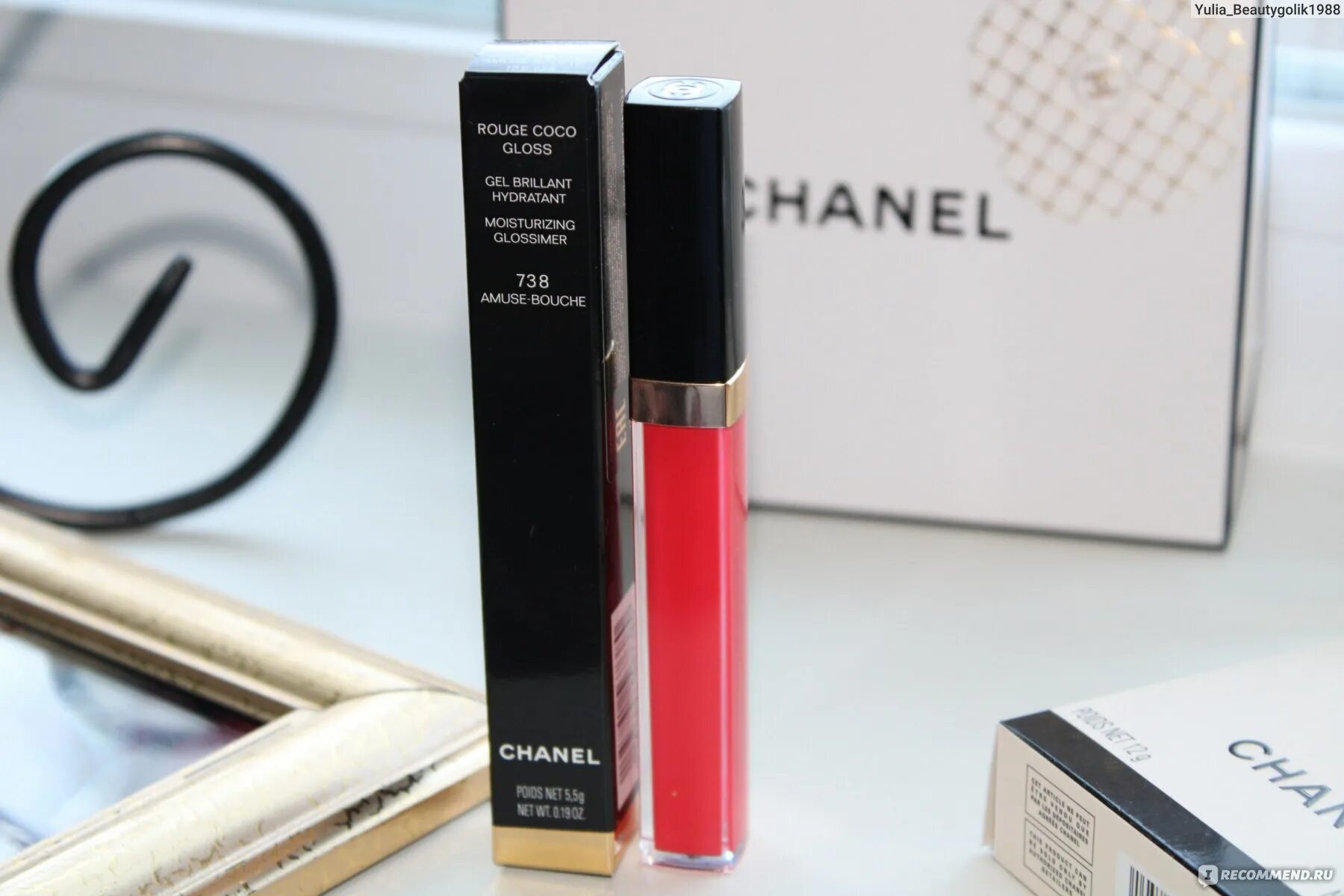 Блеск для губ rouge. Chanel rouge Coco Gloss 738. Chanel rouge Coco Gloss. Chanel rouge Coco Gloss 802. Chanel rouge Coco Gloss оттенок 738.