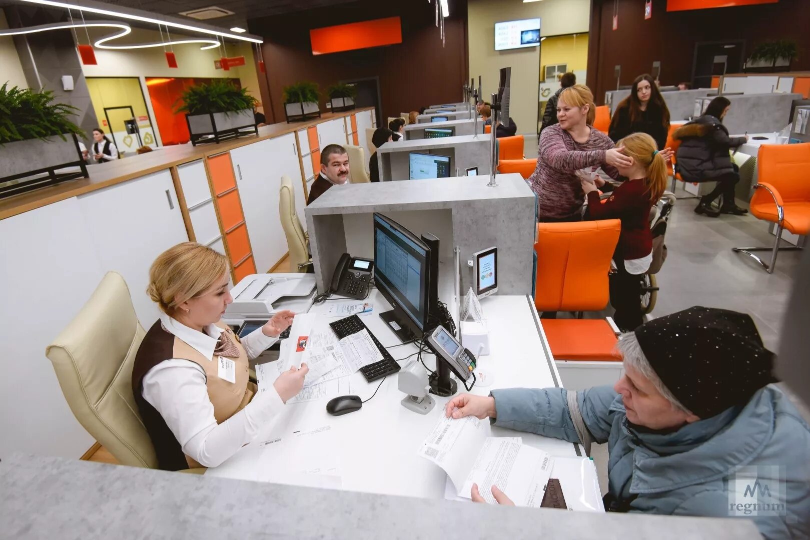 Флагман мфц колумбус. Флагманский мфц юао. Мфц чертаново. Мфц пражская columbus. Мфц метрополис флагман.