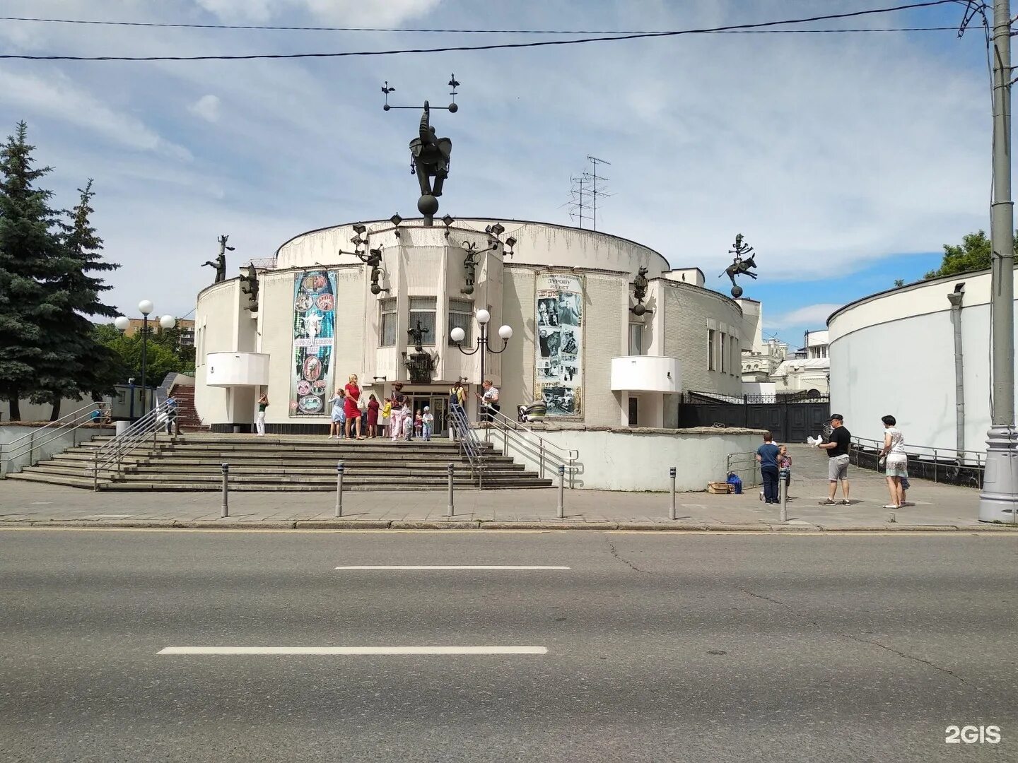 Театр имени Дурова в Москве. Театр уголок дедушки Дурова. Театр зверей имени Дурова. Уголок Дурова в Москве. Доехать театр дурова