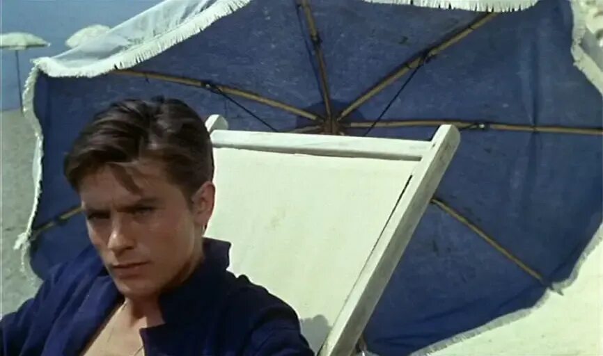 Смартфоны на ярком солнце. На ярком солнце 1960.