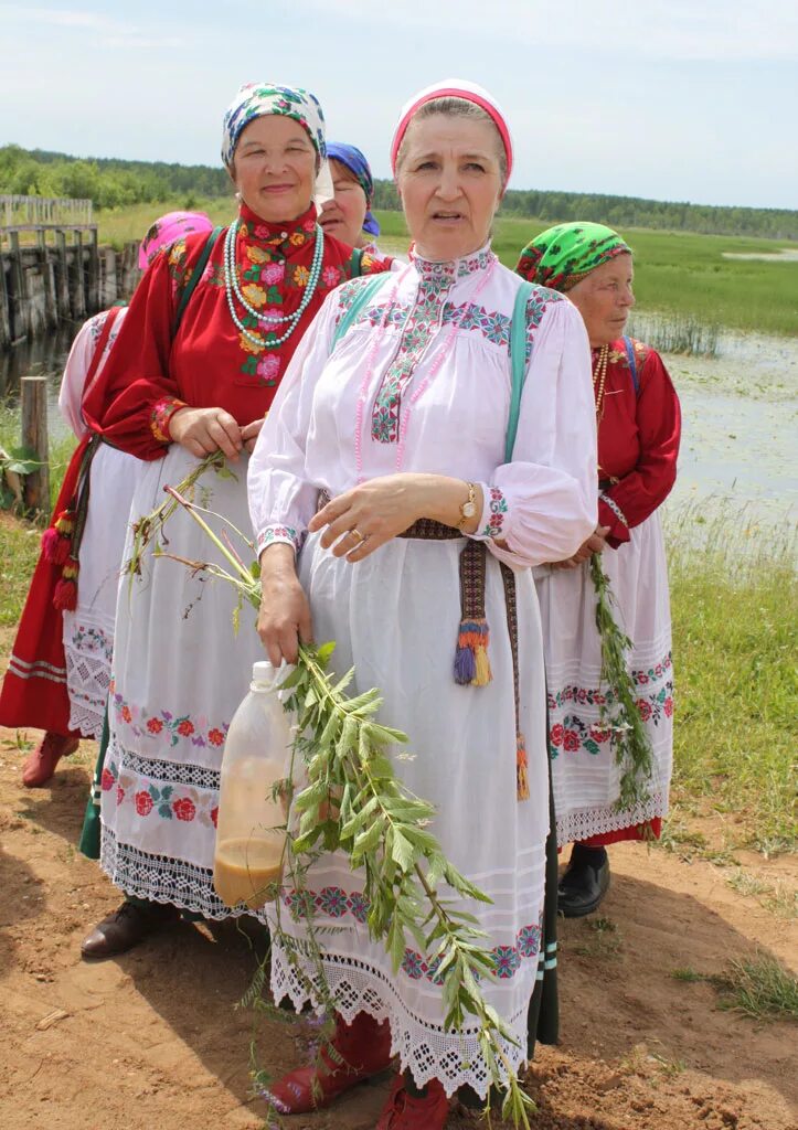 Пон на пермяцком. Коми Пермяцкий край. Жители Коми Пермяцкого округа. Коми-Пермяцкий округ достопримечательности. Достопримечательности Коми Пермяцкого округа.