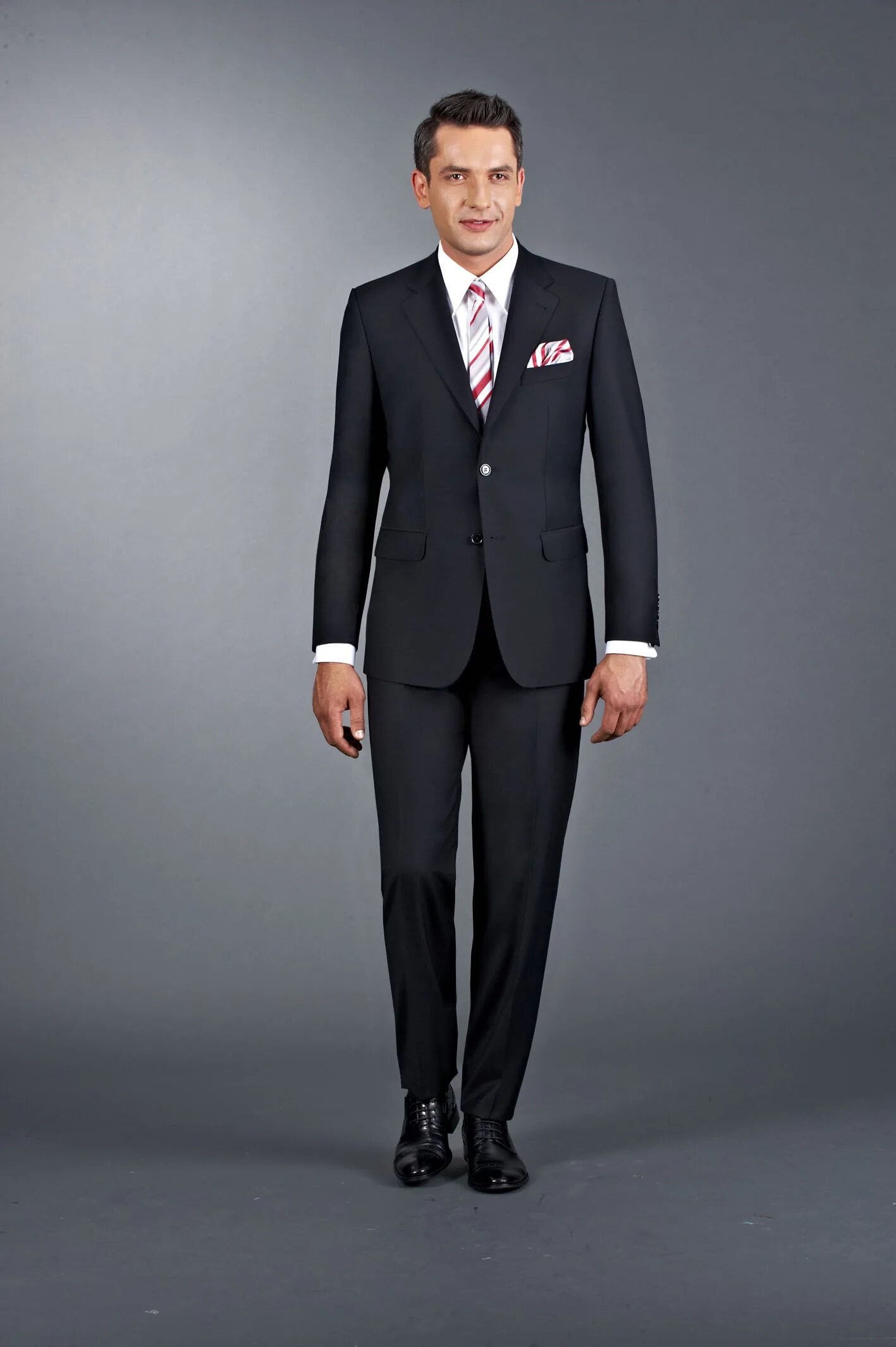 свадебный салон мужские костюмы. костюмы нижний. костюм мужской классический. графитовый костюм мужской. Katardi.