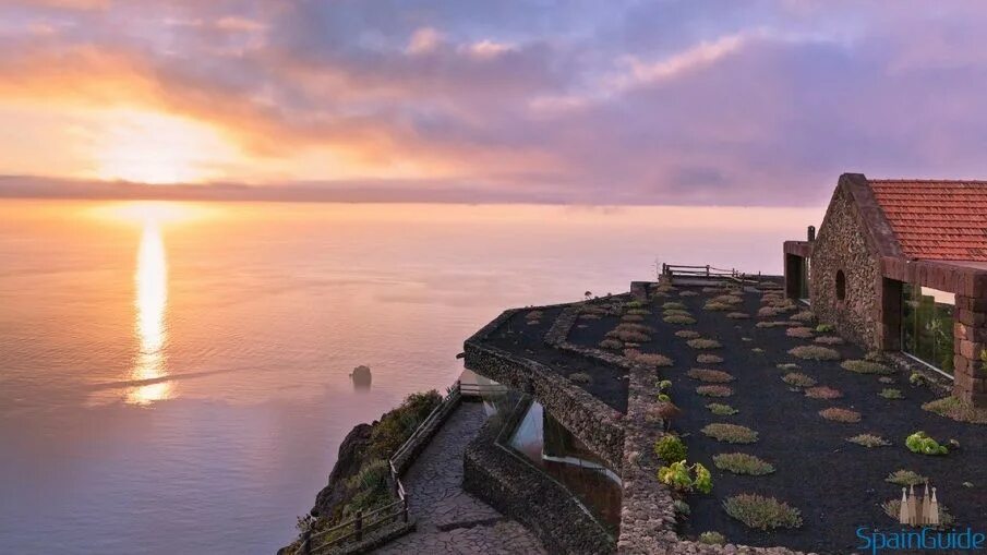 Ла гомера остров. Йерро маленький отель. Утес скала тасманово море. Иерро (остров). Утес скала тасманово море.