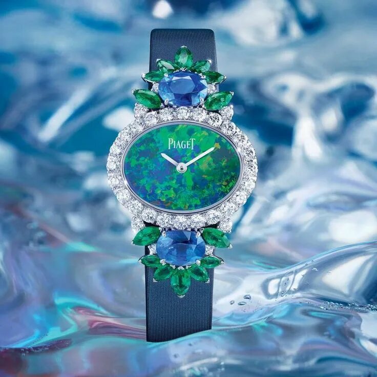 Часы с изумрудами женские. Adamant Piaget. Sapphire and Diamond watch. Colorful watch.