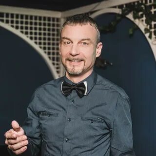 Ведущий 6
