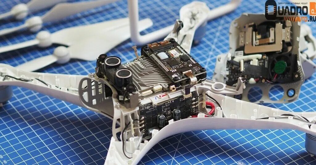Dji mavic mini inside. Квадрокоптер в разборе. Dji mavic mini плата. Как починить квадрокоптер. 4d-f10 квадрокоптер управление.