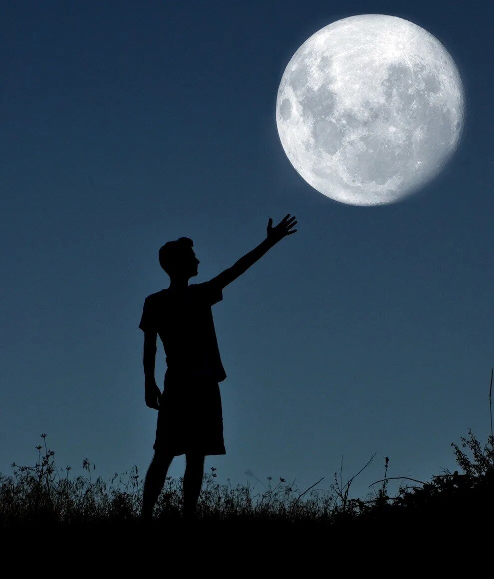 Полнолуние сильный. Луна. Луна светит. Луна картинки. Фотосессия с луной.