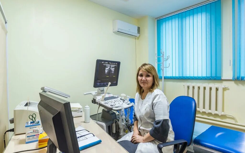 поликлиника в центре. Saf клиника в алматы. круглосуточной стоматология нова ясинова. он клиник алматы. Pulse стоматология.