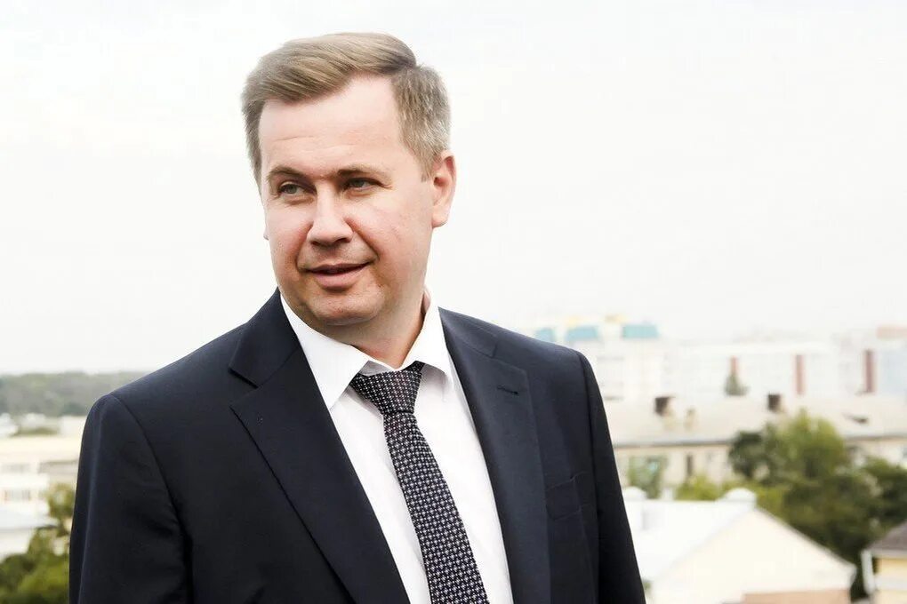 100 самых влиятельных украинцев. 100 самых влиятельных людей в истории книга. Самые влиятельные женщины россии. 100 самых влиятельных. 100 самых влиятельных.