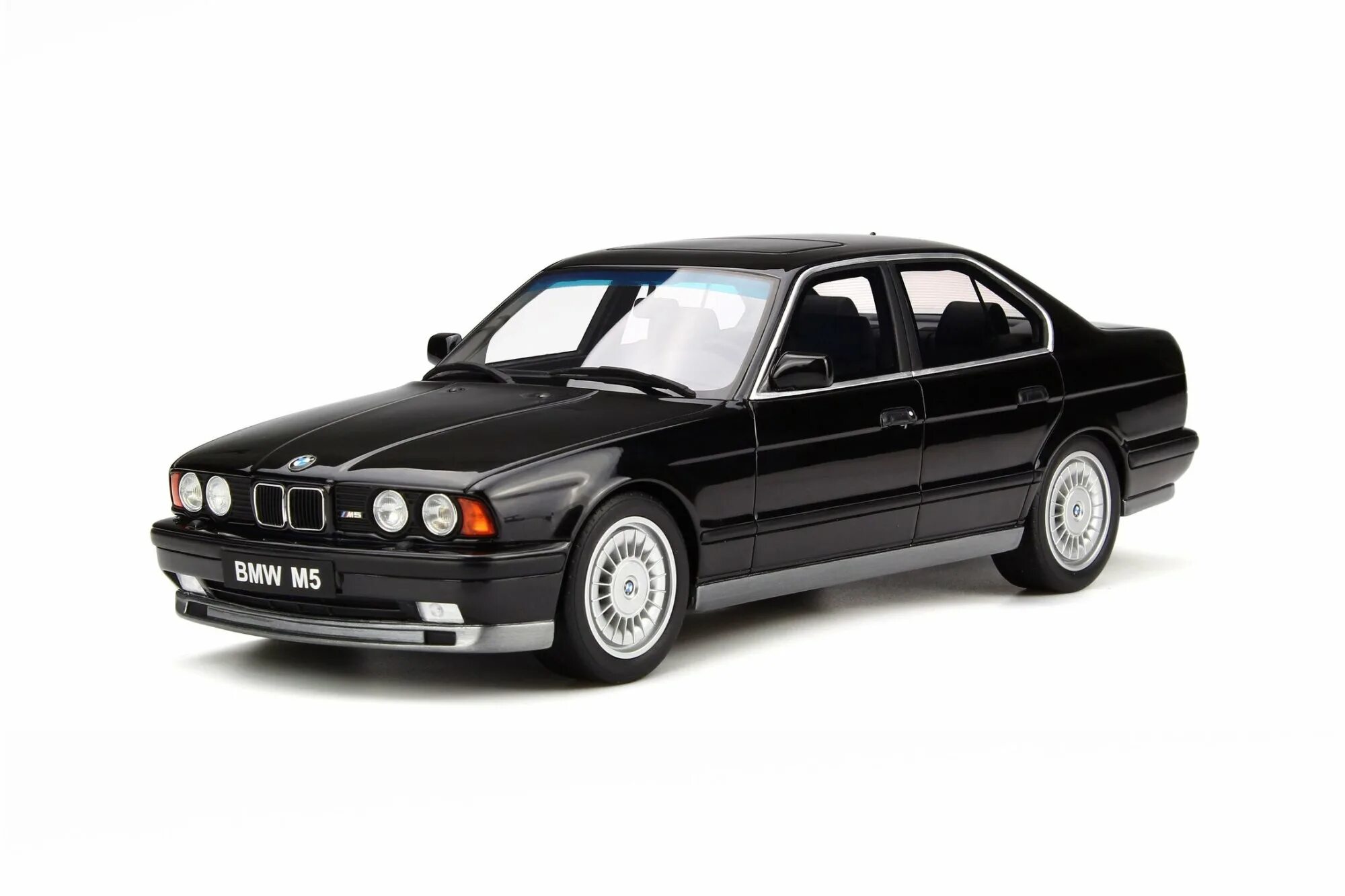 Модель БМВ е34. BMW 5 Series (e34). БМВ е34 1 18. BMW 530 e34. Модель е34