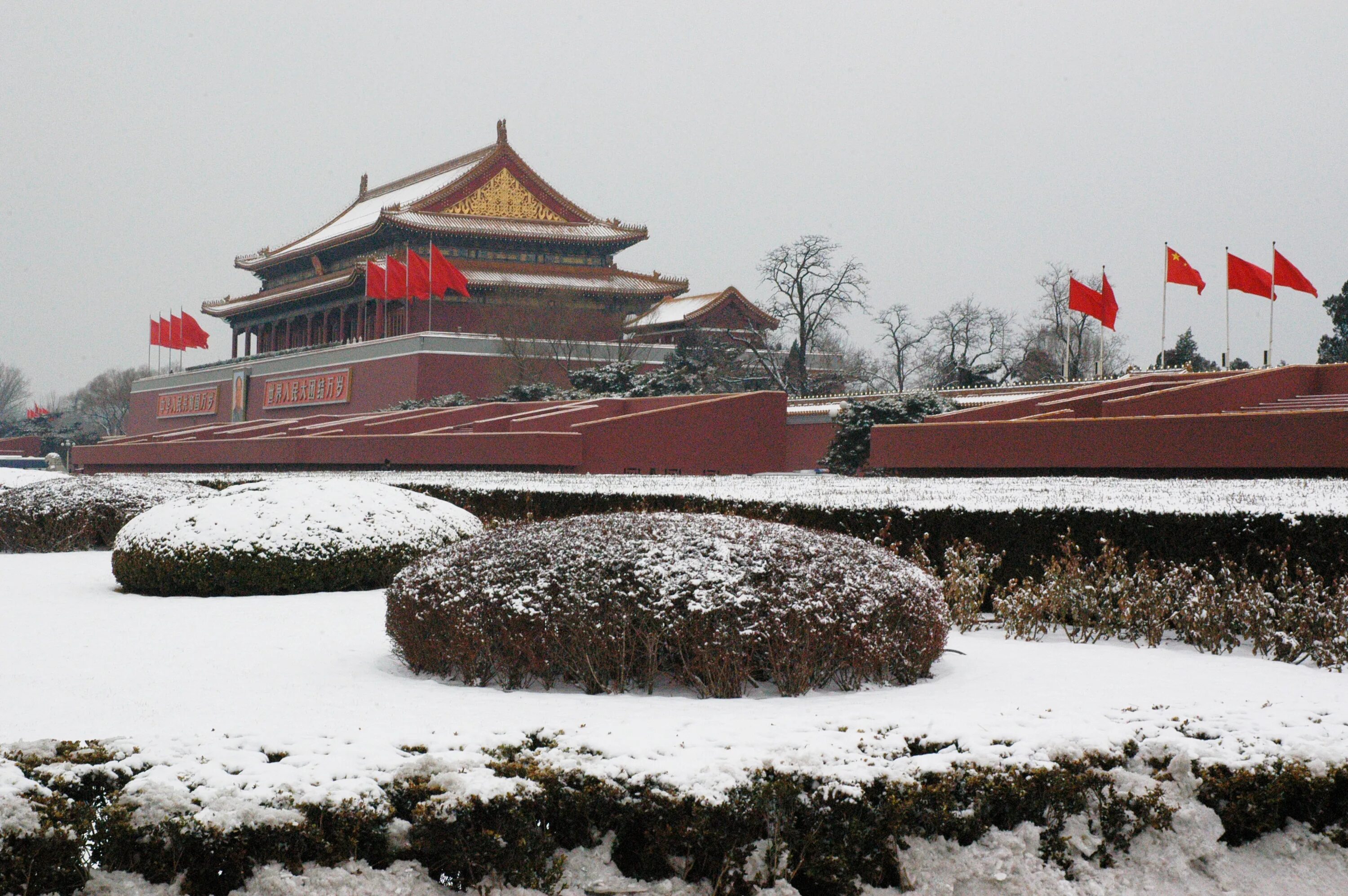 Ветер в китае. Зимний дворец Пекин. Зима в Китае. Дворец Китай зима. Пекин в феврале.
