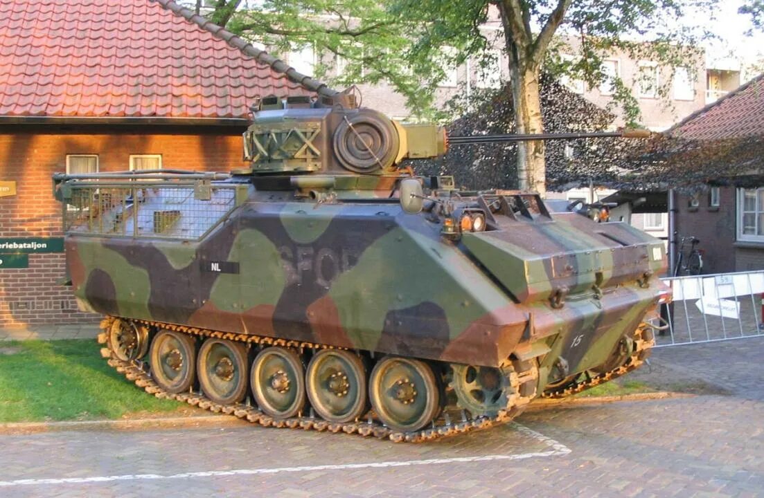 Ypr 765. Бмп ypr-765. бтр ypr-765. голландский бтр ypr 765. ypr-765 боевая машина пехоты.