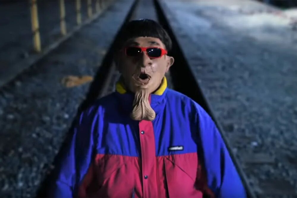 Оливер три без образа. Oliver tree лысый. Miss you песня oliver. Oliver tree обложки альбомов. Оливер три life goes on перевод.