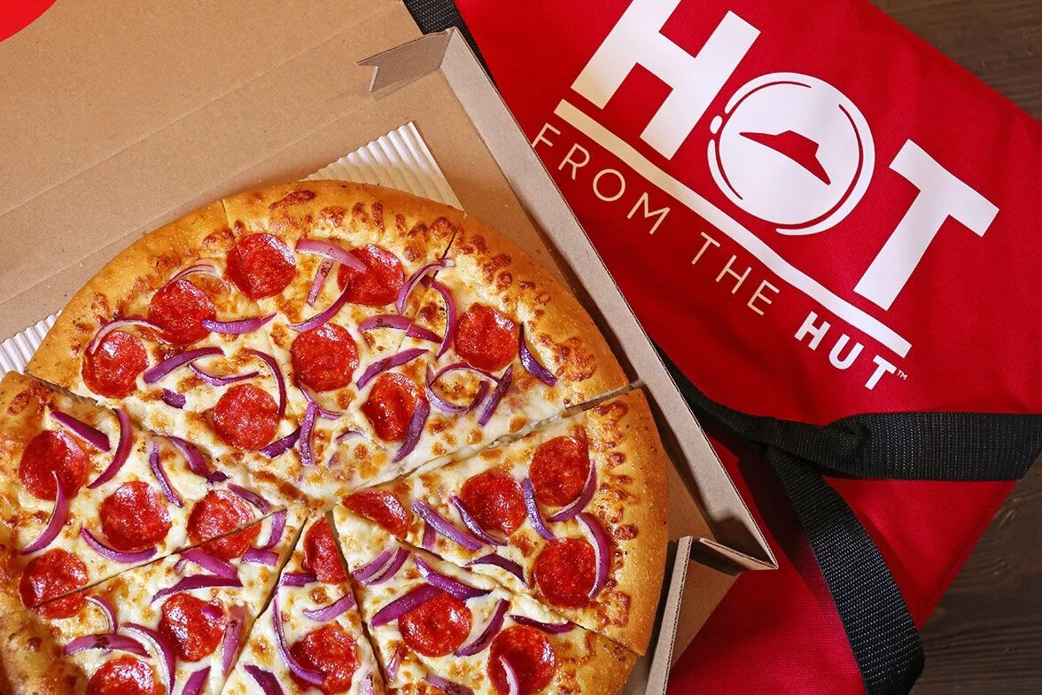 Pizza Hut реклама. Пицца хат. Пицца хат реклама. Римская пицца pizza Hut. Насколько глубока твоя пицца