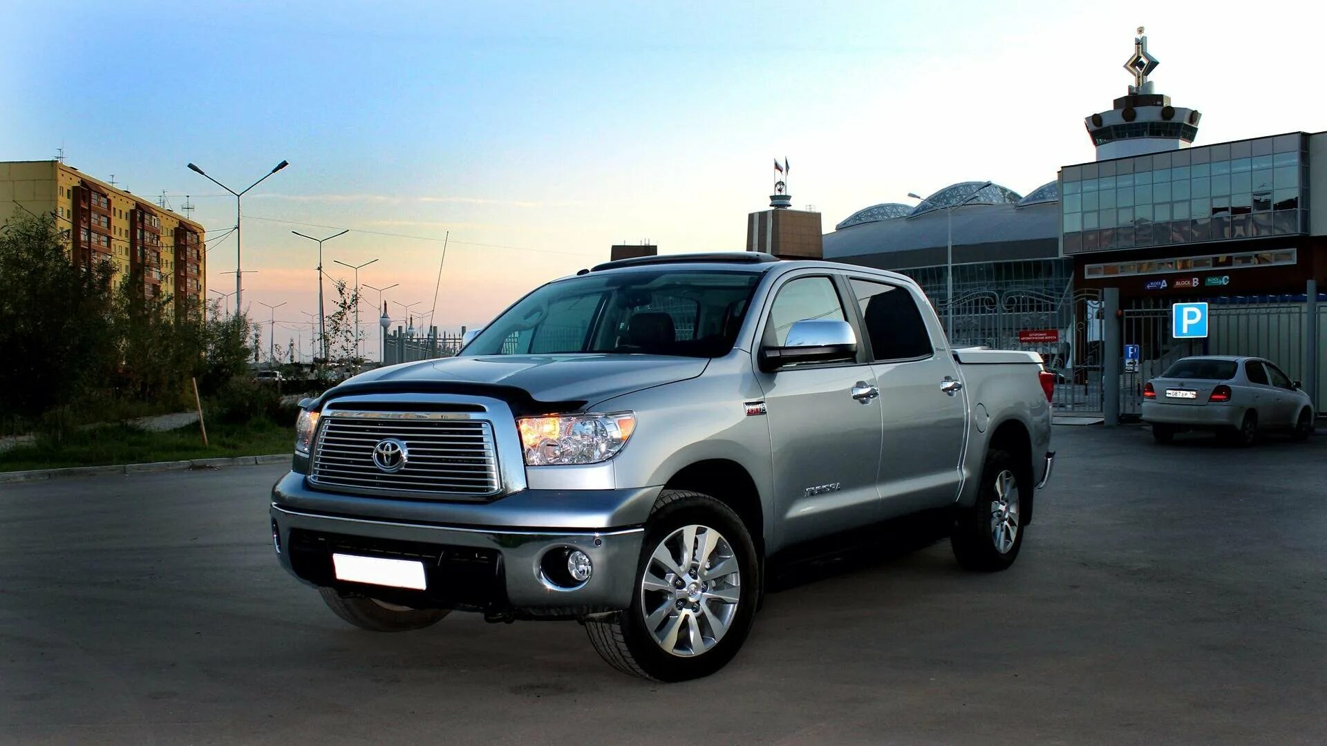 Тойота Секвойя пикап. Toyota Tundra. Тойота тундра 2010. Toyota Tundra 2009. Тундра 19