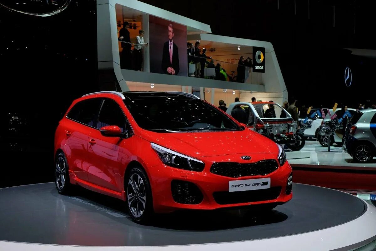 Покажи киа сид. Киа СИД gt line. Kia cee'd gt. Kia cee'd 2022. Kia Ceed автосалон.