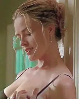 Elisabeth Shue.