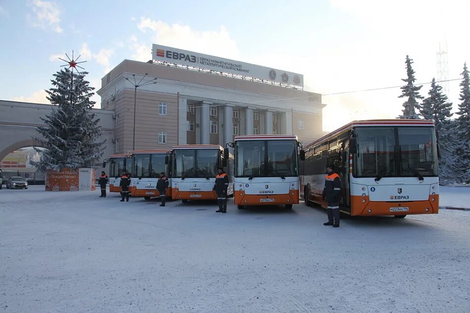 Расписание автобусов евраз нтмк. Автобус Нижний Тагил ЕВРАЗ НТМК. ЕВРАЗ НТМК закупил автобусы. ПАЗ ЕВРАЗ КГОК. Новые автобусы Нижний Тагил.