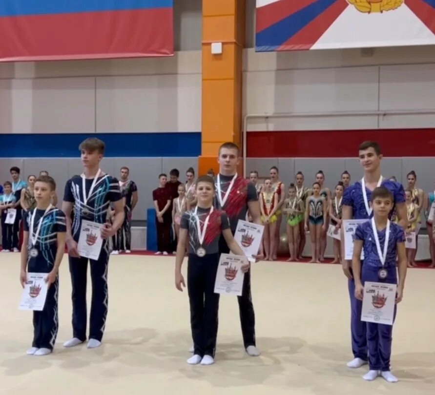 соревнования по акробатике в краснодаре 18 декабря. новочеркасские акробаты. звезды кремля акробатика. кубок петра 1 по спортивной акробатике. звезды кремля акробатика.