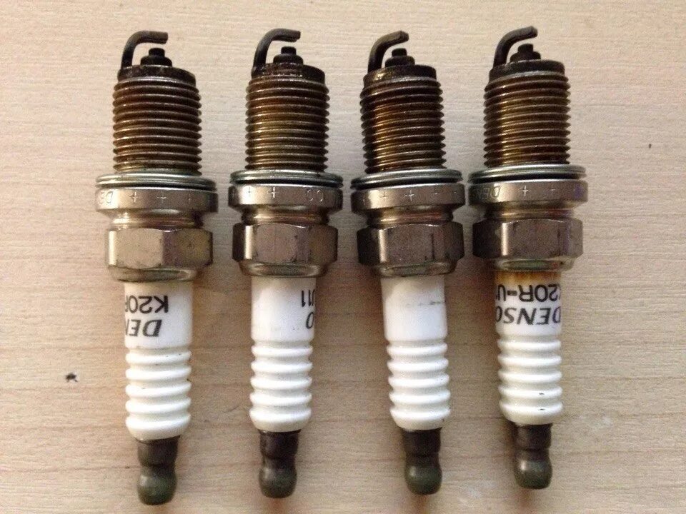 Sk20r11 denso. Свечи зажигания на 2az fe. Как поменять свечи на тойота харриер 3. Sk20r11. Свеча зажигания харриер.