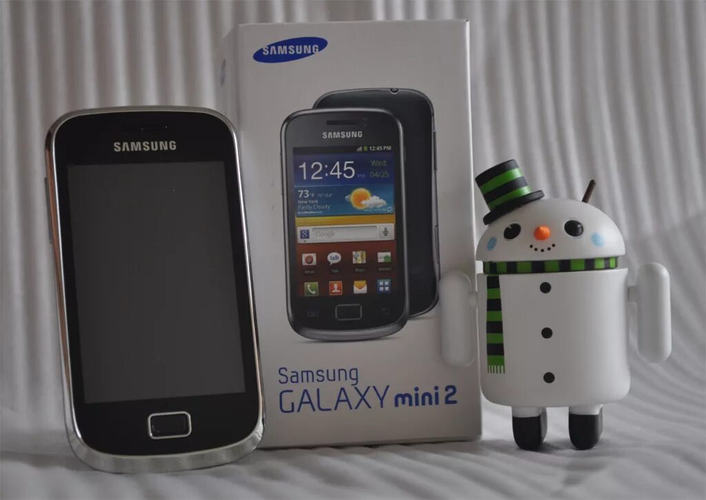 Телефона samsung galaxy mini. Самсунг с2 мини. Samsung Mini 2. Samsung Galaxy Mini. Samsung Mini 11.