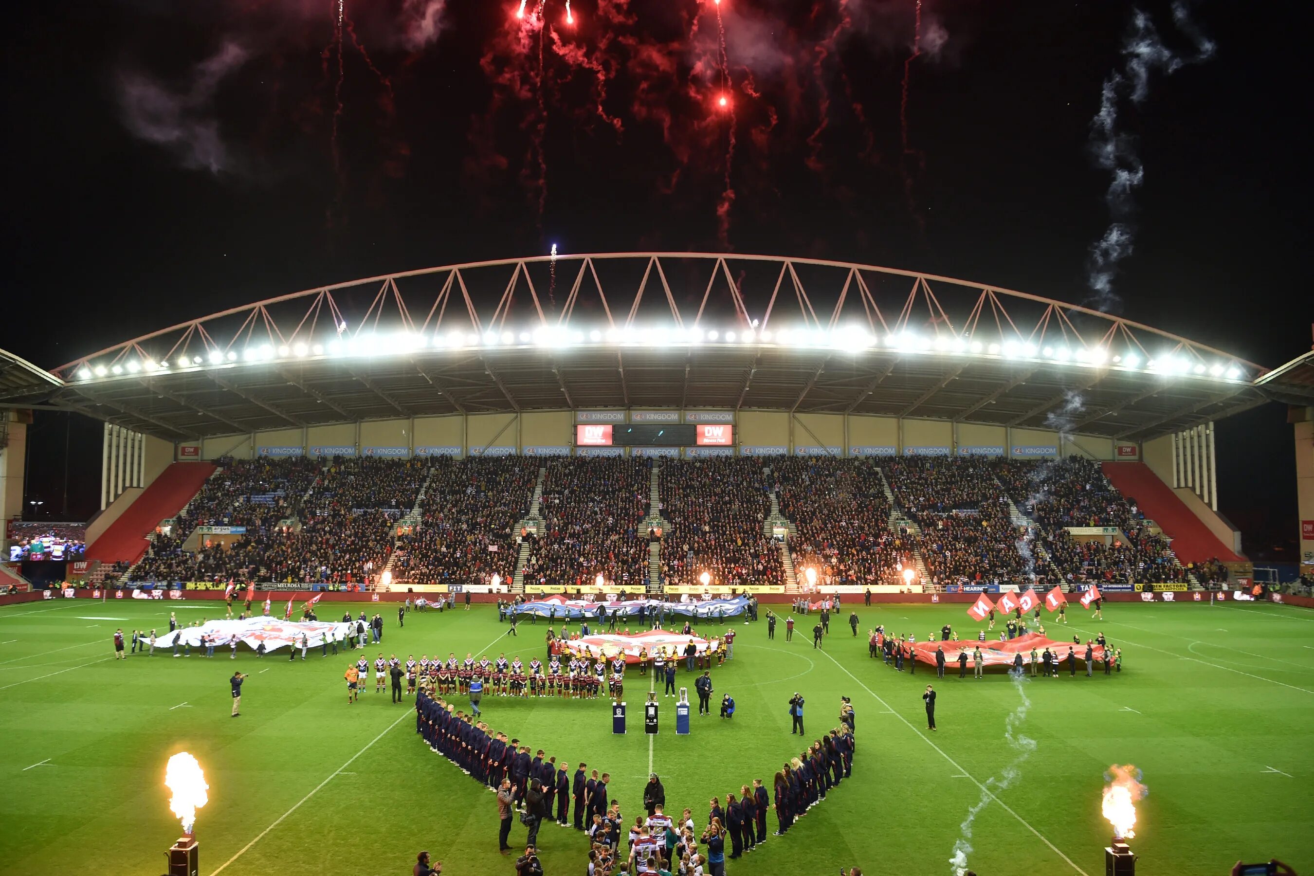 Войти в стадион. Стадион Wigan Athletic. Стадион Фейеноорд. Wigan FC Stadium. DW Stadium.