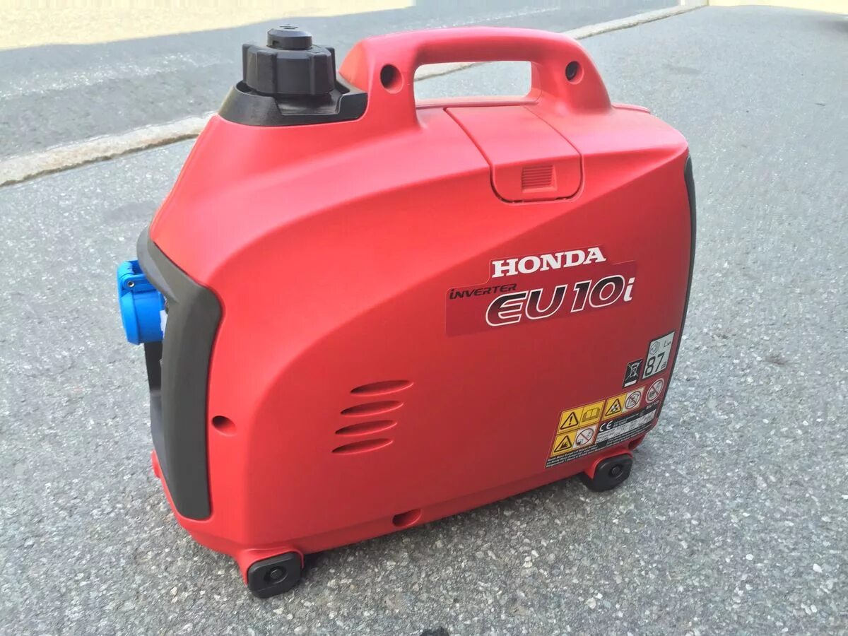 Honda eu. Honda eu10i (900 Вт). Eu10i Honda Inverter. Генератор Хонда eu10i инверторный. Инверторный Генератор Honda eu2300.