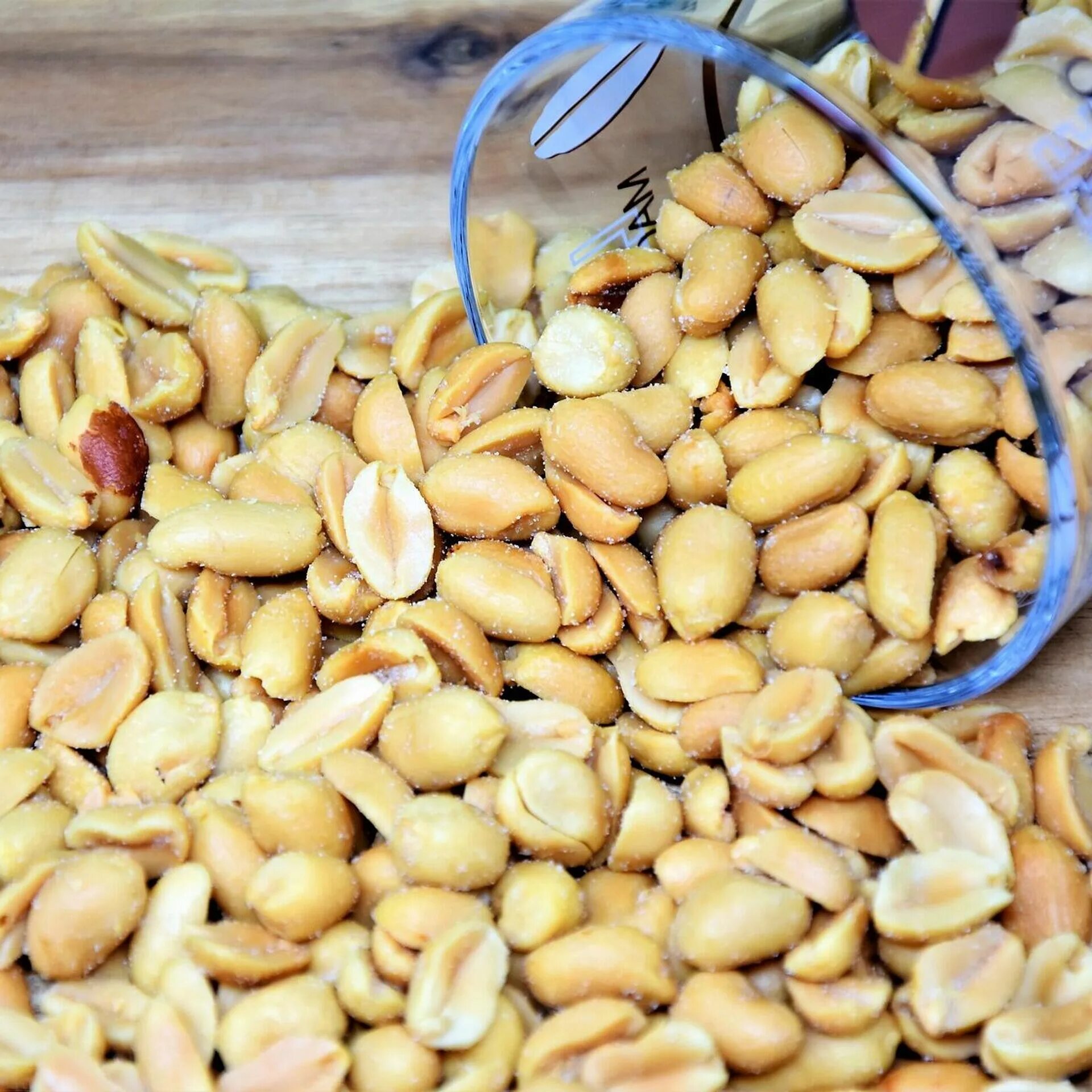 Арахис сырой ростов на дону. Арахис. Salted peanuts. Сырой арахис польза. Арахис для потенции.