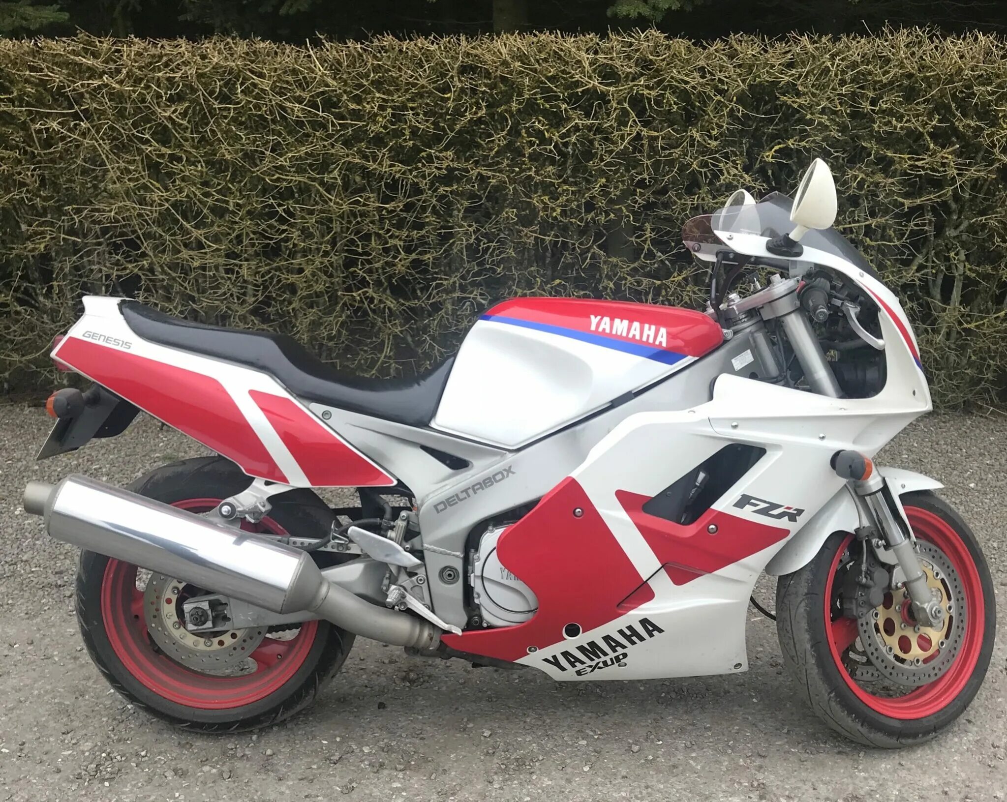 Yamaha fzr. Yamaha fzr. Yamaha fzr 1000 1988г. Yamaha fzr 1000 1990. Yamaha fzr 1000 1995.