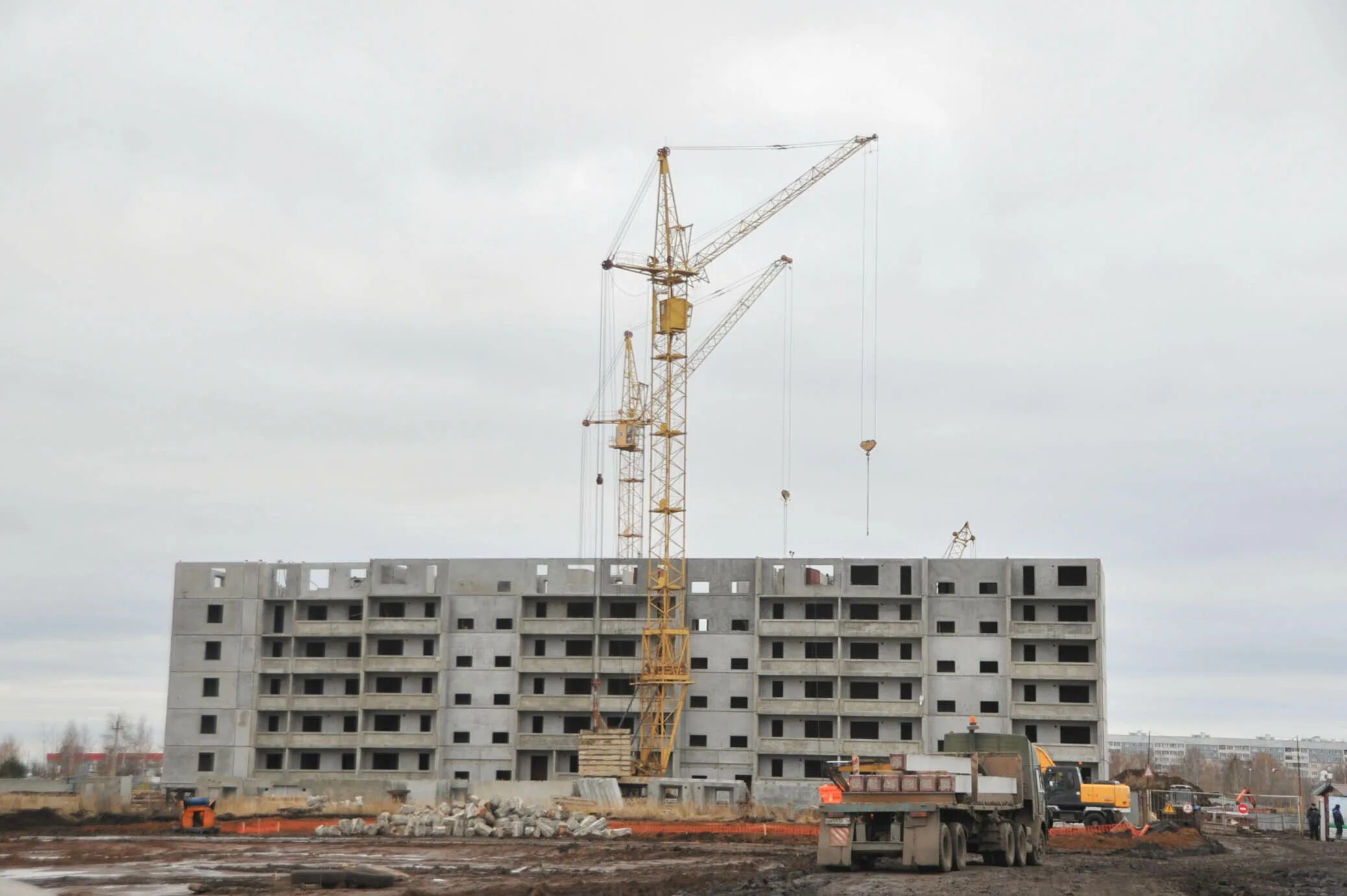 Проспект вахитова набережные челны. Профит цезарь набережные челны. Монолит строительная компания логотип. Старосармановская улица 29 в набережных челнах. Строительные компании набережных челнов.