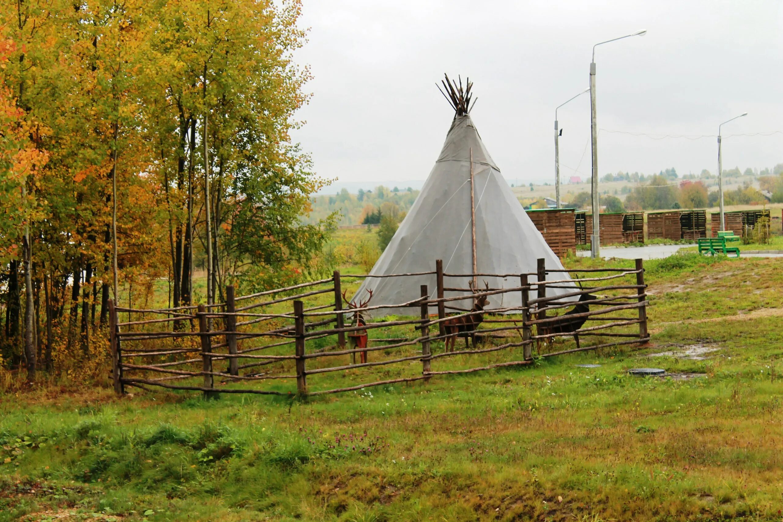 Ыб финно-угорский этнокультурный парк. Памятник букве ы в селе ыб. Финно угорский этнопарк. Памятник букве ы в селе ыб. Деревни села ыб.