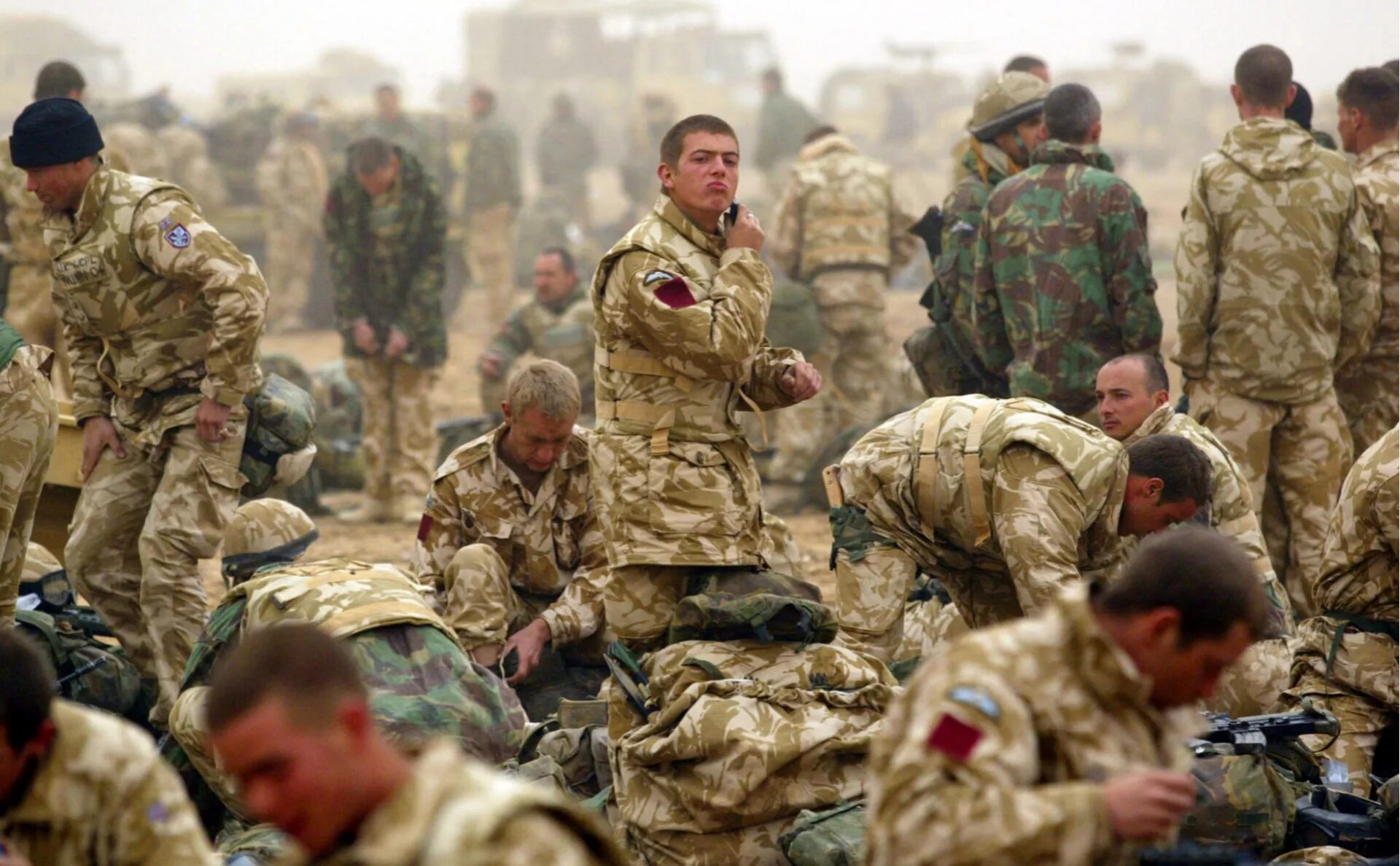 Сколько погибло в ираке. Великобритания в Ираке 2003. Британские солдаты в Афганистане. Британские солдаты в Ираке. Британцы в Ираке.