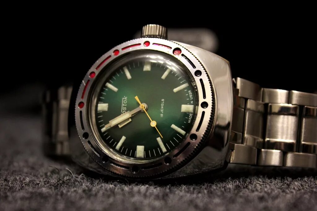 Восток амфибия мужик в пузыре. Wristwatches diver. Часы командирские восток амфибия. Часы восток 2416 (420306). Восток амфибия 420306.