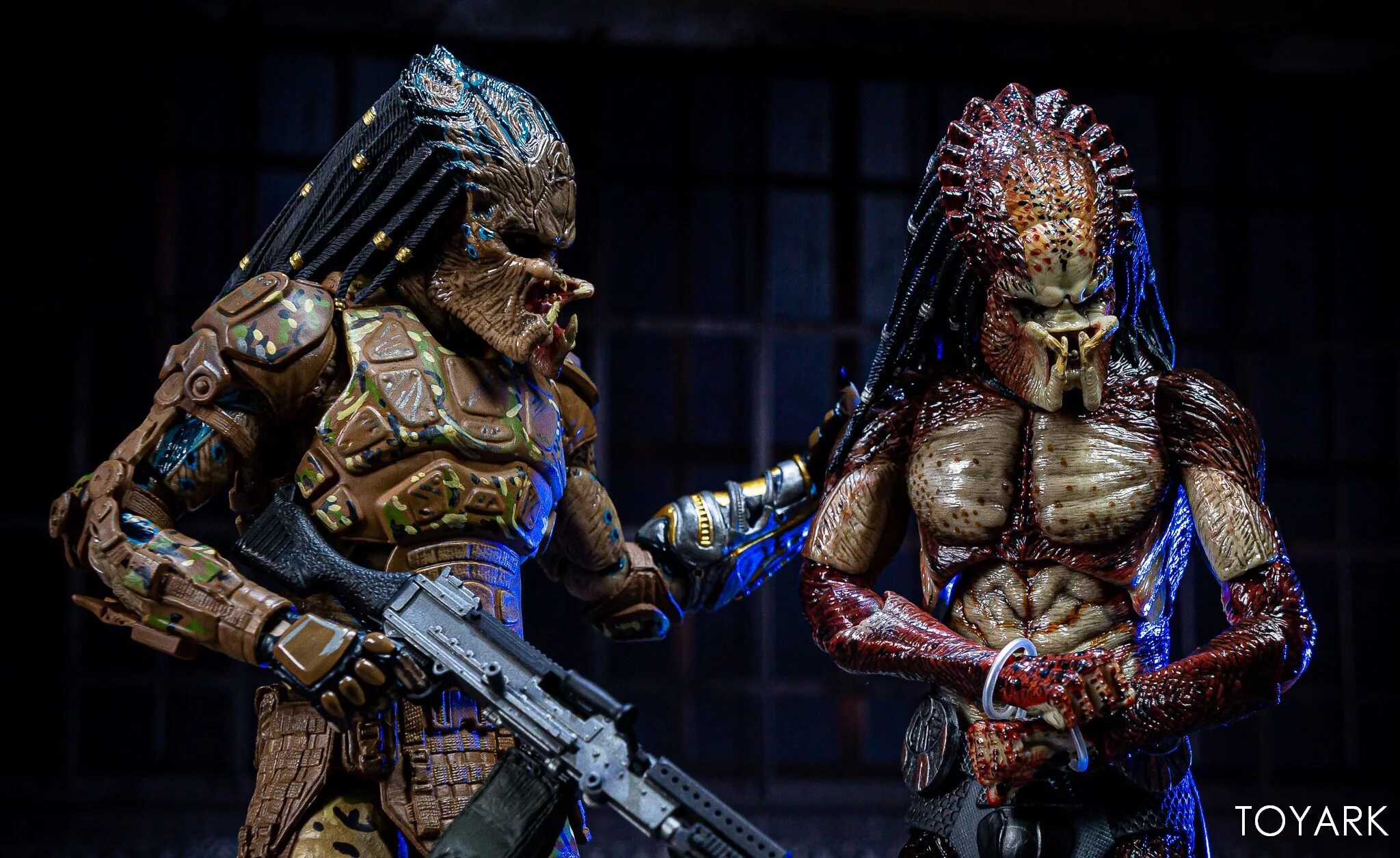 NECA Predator 2018. Фигурка хищника - беглец (Predator 2018) NECA. Хищник 2018 хищник апгрейд. Хищник против 2018