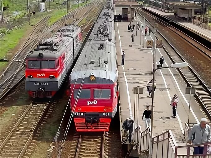 За сколько открывают поезд. Электричка станция Моссельмаш. Москва Моссельмаш электрички. Станция электрички Моссельмаш Шатура. Станция ЖД масельм Моссельмаш.