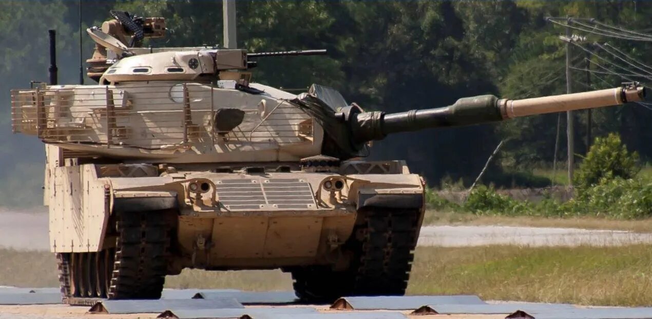 Ambt танк. Танк Паттон м60. M60 MBT. Танк m60 Patton Турция. М60 2000 танк.