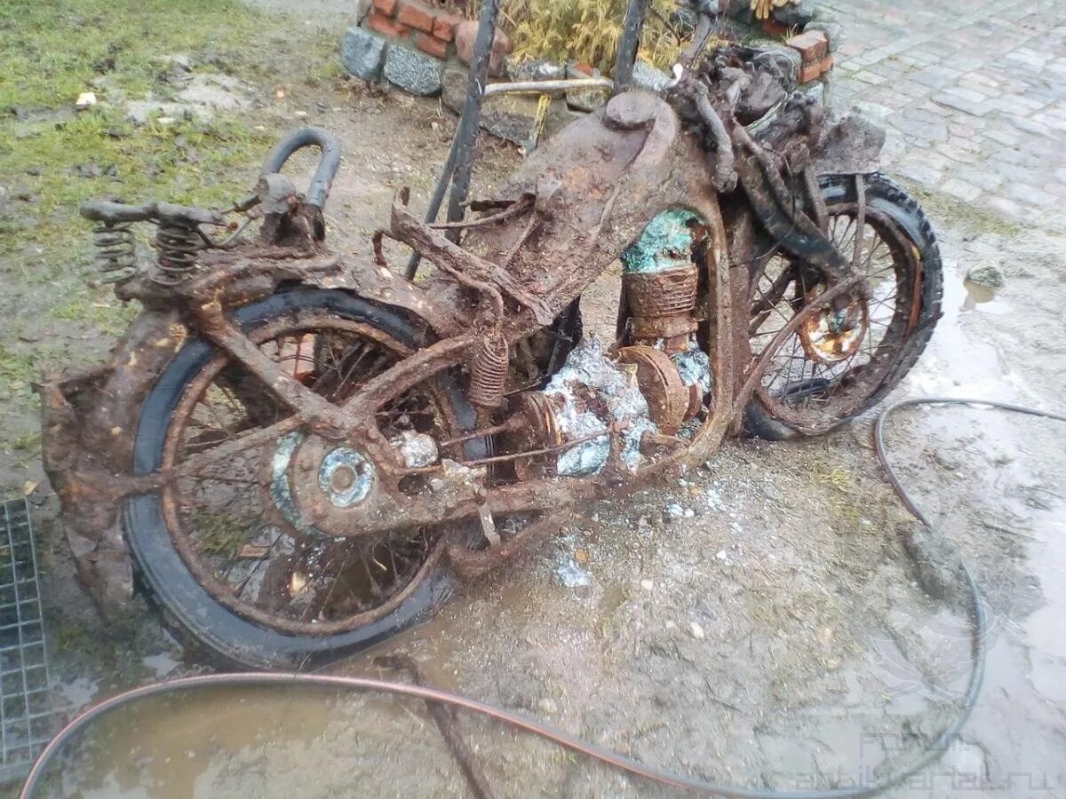 иж юпитер 2 с коляской. заброшенные мотоциклы. л-300 мотоцикл. л-300 мотоцикл рама. ржавый чоппер.