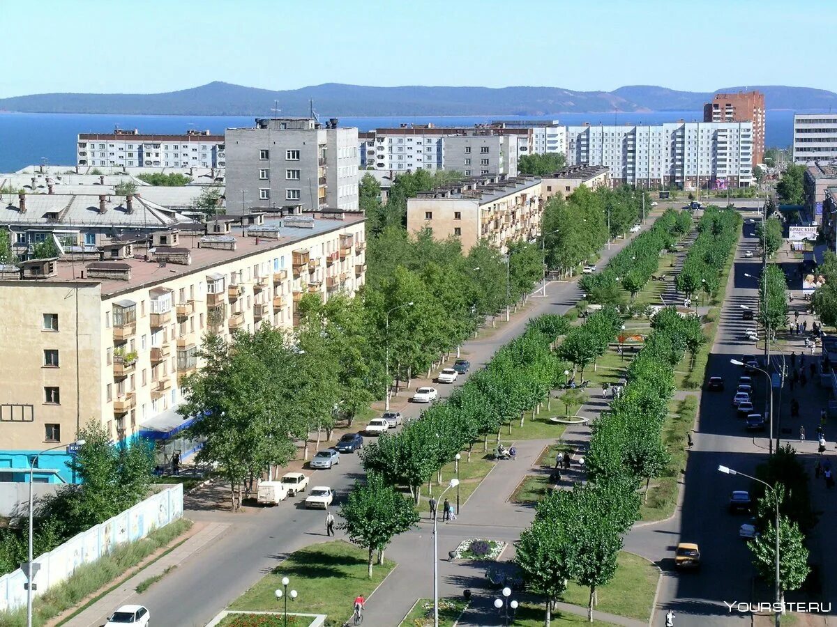 Братск фото. Братск. Город Братск Иркутская область. Братск центр города. Улица Кирова Братск.