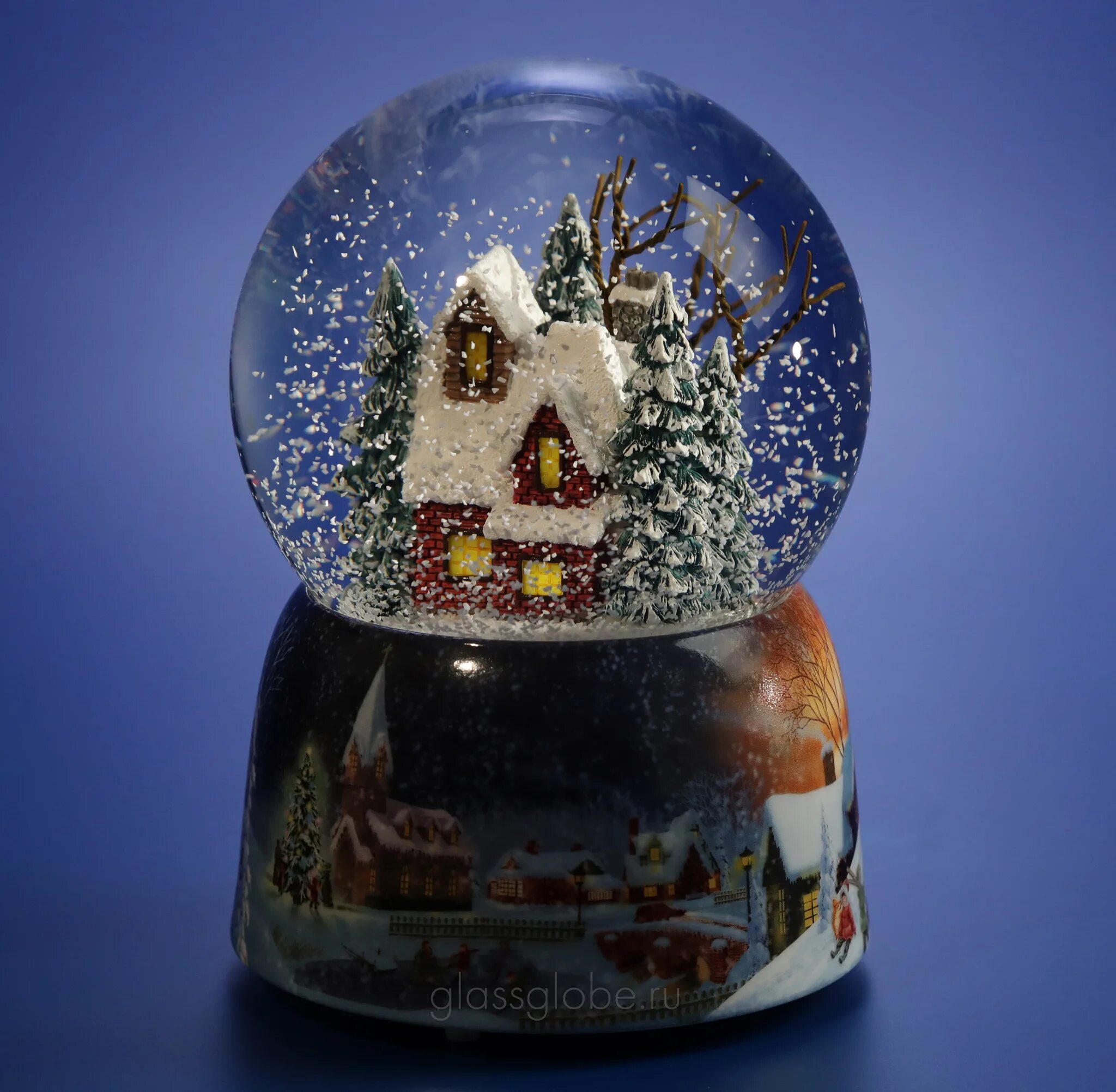 Как называется шар со снегом внутри стеклянный. Снежный шар glassglobe. магазин снежных шаров glassglobe. glassglobe снежный шар &quot;зимняя деревня&quot;. стеклянный шар со снегом.