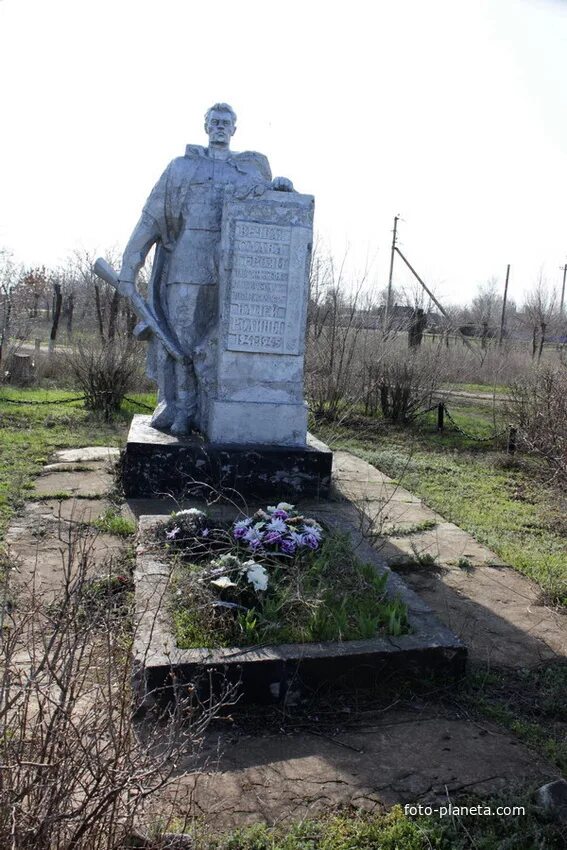 Погода в нижнеяблочном. Хутор нижнеяблочный волгоградская область. Красный яр волгоградская область церковь меняйловы. Хнижнеяблочный котельниковский рн. Погода в нижнеяблочном.