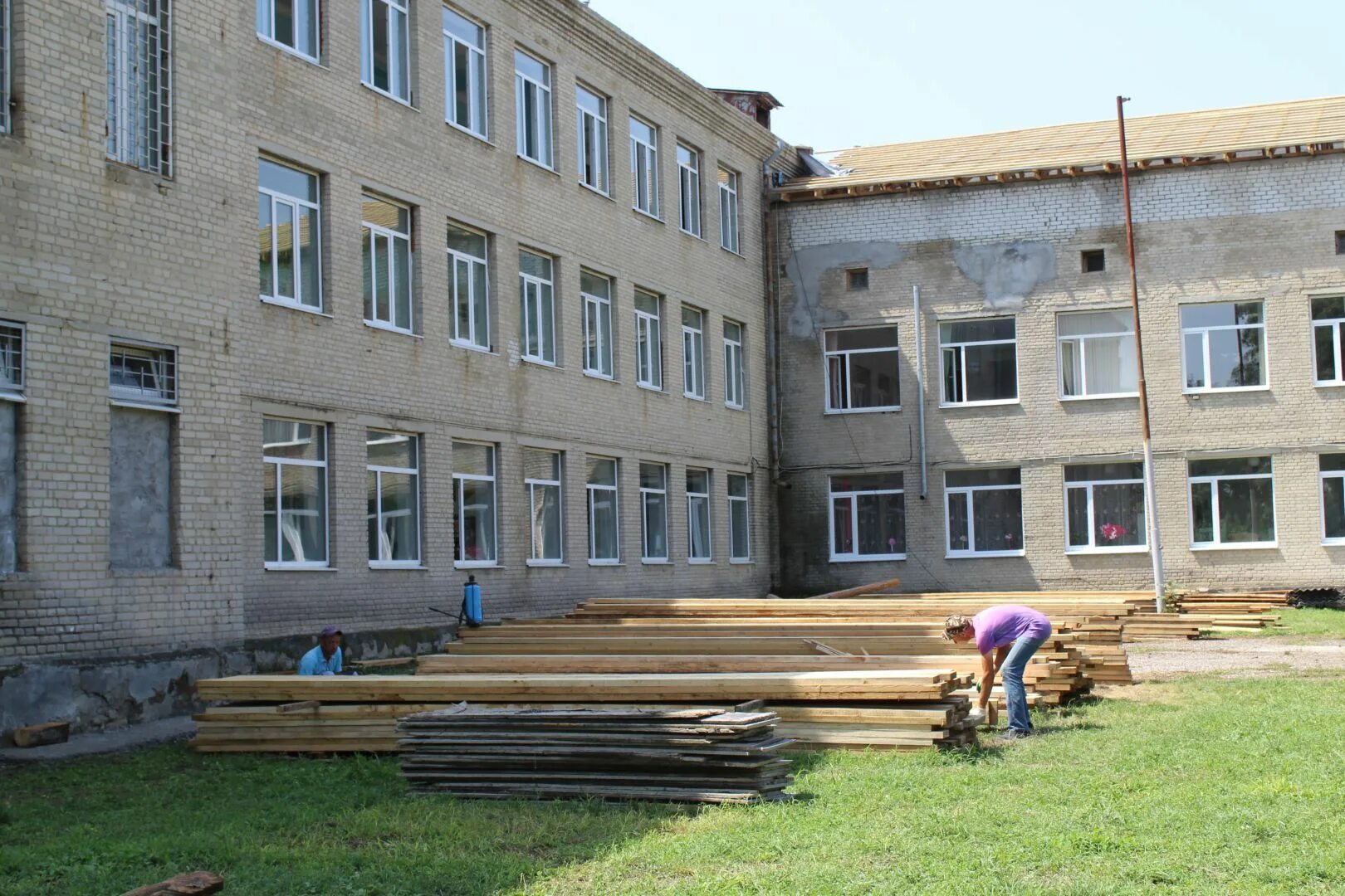 лобня школа №6. школа 6 павлодар. школа номер 6 город сланцы. директор школы 6 жуковский. каком году строился школа.