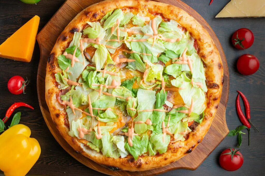 красивая пицца домашняя. Osher pizza. сырные шарики тануки. Osher pizza. пицца с чоризо и халапеньо.