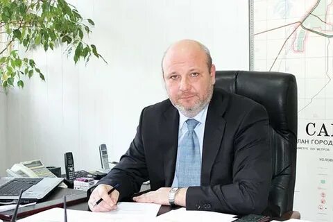 Директор н д