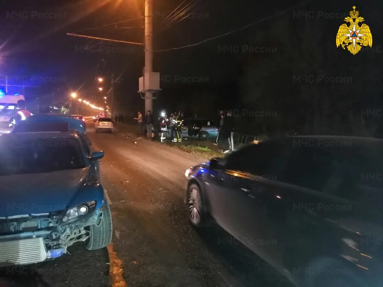 ДТП на Московском шоссе вчера вечером. Авария на Московском шоссе 2 октября вечером. Авария на МКАДЕ 30 сентября.
